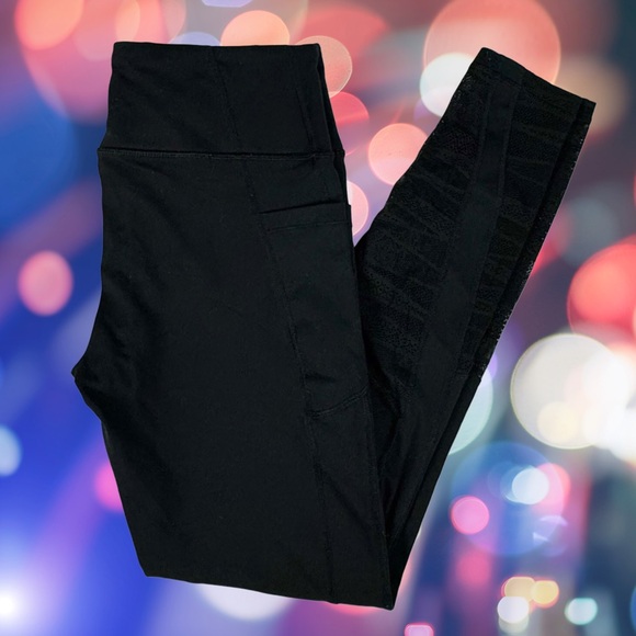 Victoria's Secret Pants - Victoria’s Secret Sport Knockout Black Lace Workout Leggings Yoga Pants